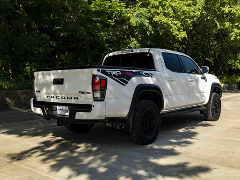 Used 2021 Toyota Tacoma TRD Pro AWD/4WD image 9