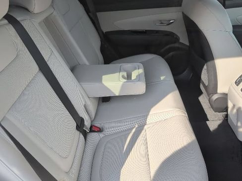 Used 2025 Hyundai Tucson Limited AWD/4WD image 8