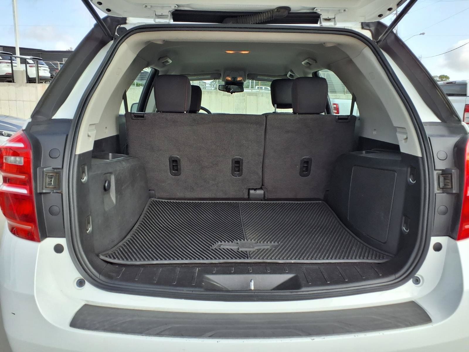 Used 2017 Chevrolet Equinox LS FWD image 7