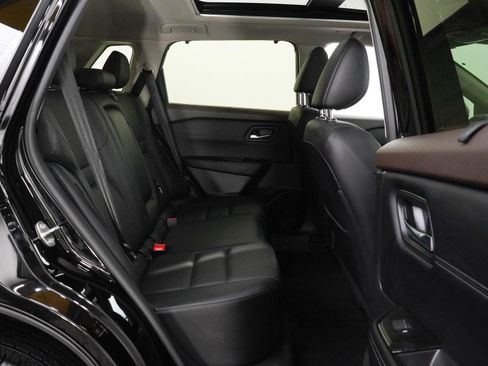 Used 2023 Nissan Rogue SV w/ SV Premium B Package AWD/4WD image 12