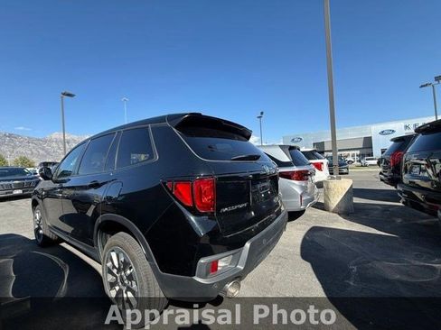 Used 2025 Honda Passport EX-L image 7