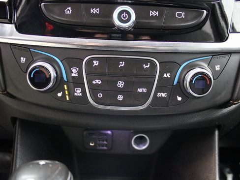 Used 2020 Chevrolet Traverse Premier w/ LPO, Blackout Package image 44