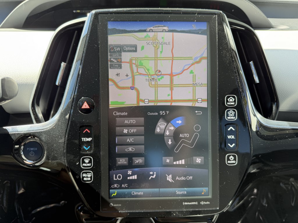 Used 2020 Toyota Prius Prime XLE FWD image 18
