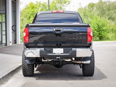 Used 2017 Toyota Tundra SR5 w/ SR5 Upgrade Package
