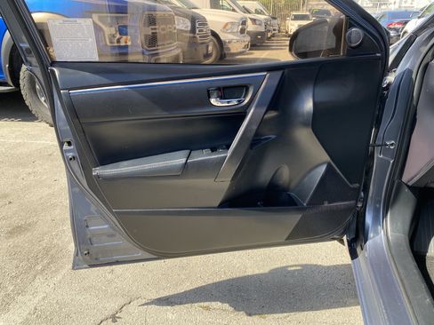 Used 2015 Toyota Corolla S image 15