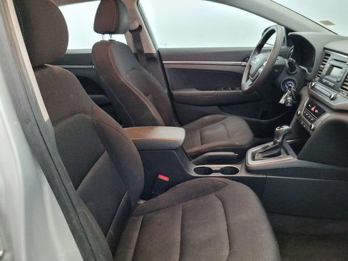 Used 2018 Hyundai Elantra SE w/ Cargo Package FWD image 21