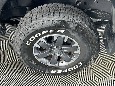 Used 2018 Nissan Frontier PRO-4X w/ Pro-4x Luxury Package image 32