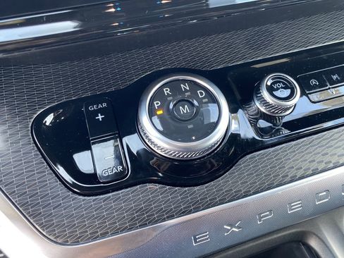New 2026 Ford Expedition Max Platinum AWD/4WD image 28