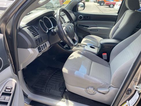 Used 2014 Toyota Tacoma 2WD Double Cab w/ SR5 Package image 14