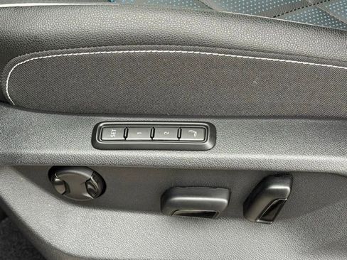 New 2026 Volkswagen Atlas Cross Sport SEL Premium R-Line image 35