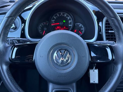 Used 2012 Volkswagen Beetle 2.5 image 22