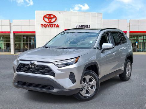 Used 2025 Toyota RAV4 XLE w/ Convenience Package AWD/4WD image 1