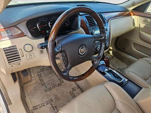 Used 2007 Cadillac DTS Luxury II FWD image 10
