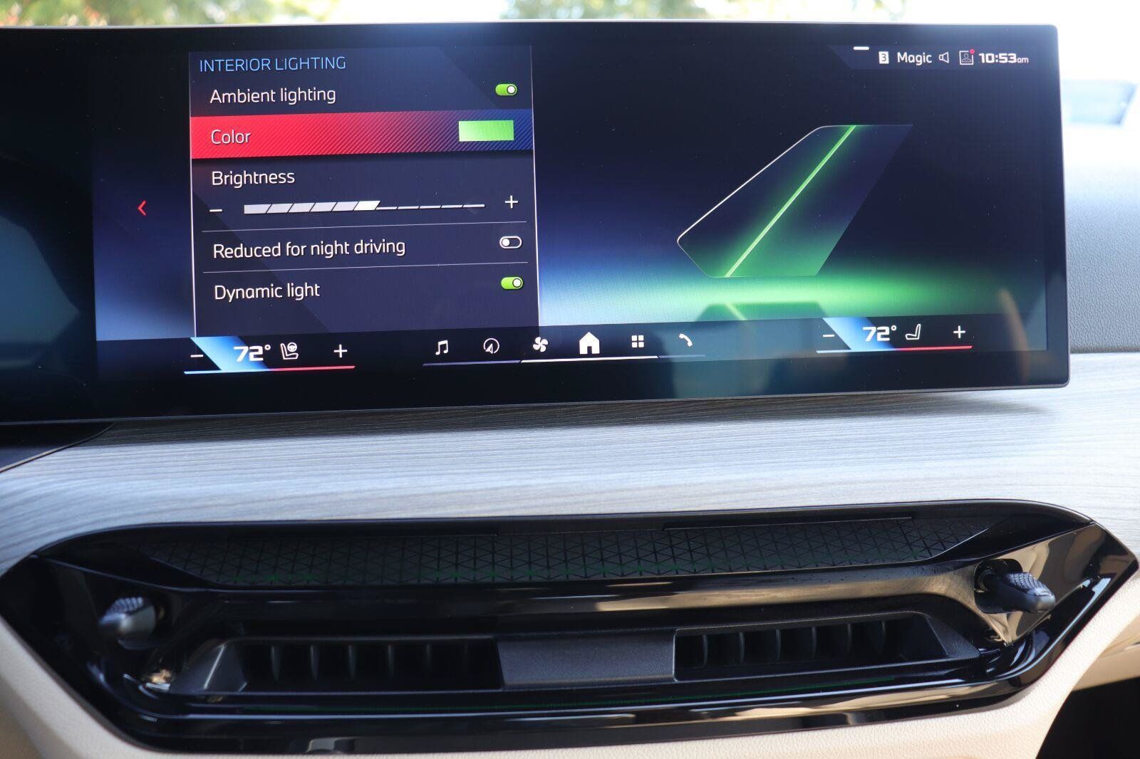 Used 2025 BMW M440i Coupe w/ Parking Assistance Package RWD image 30