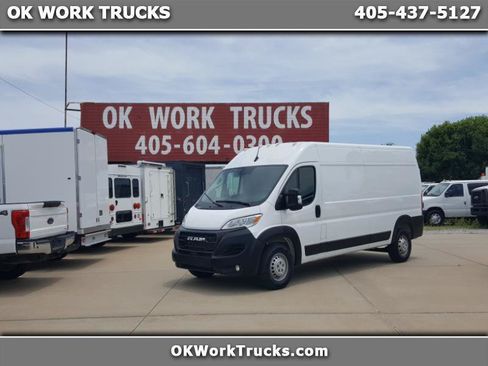 Used 2025 RAM ProMaster 2500 w/ Convenience Group FWD image 1