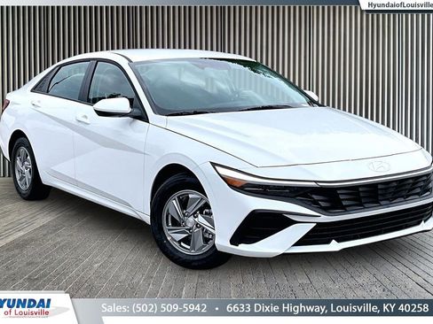 New 2026 Hyundai Elantra SE FWD image 1