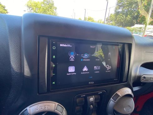 Used 2016 Jeep Wrangler Unlimited Sport w/ Quick Order Package 24S AWD/4WD image 25