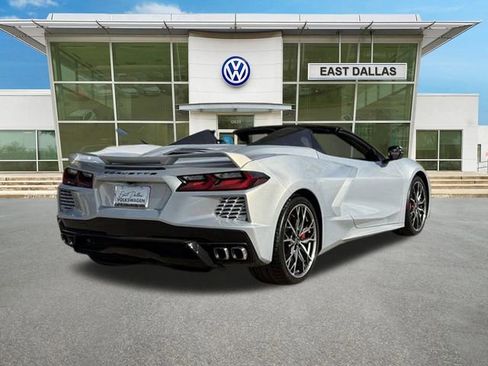 Used 2024 Chevrolet Corvette Stingray Convertible w/ Z51 Performance Package RWD image 7