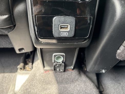 Used 2023 Jeep Compass Latitude image 16