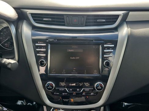 Used 2019 Nissan Murano SV w/ Premium Package FWD image 14