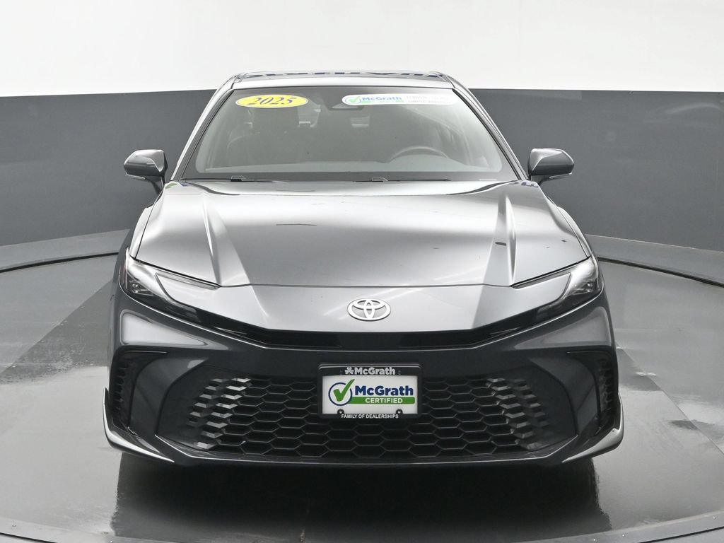 Used 2025 Toyota Camry XSE FWD image 6