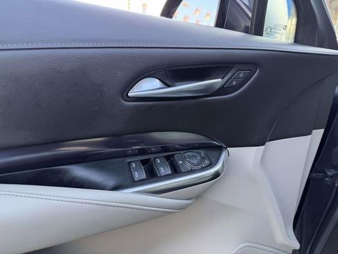 Certified 2023 Cadillac XT4 Luxury w/ Cold Weather Package image 22