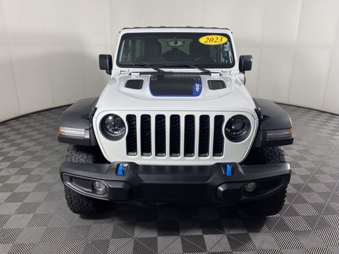 Used 2023 Jeep Wrangler Unlimited Rubicon 4xe w/ Cold Weather Group AWD/4WD image 13
