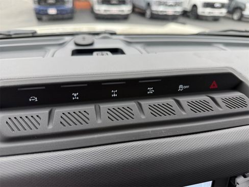 New 2025 Ford Bronco Badlands image 23