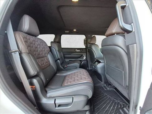 Used 2025 Nissan Armada Platinum AWD/4WD image 23
