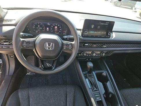 Used 2024 Honda Accord EX image 17