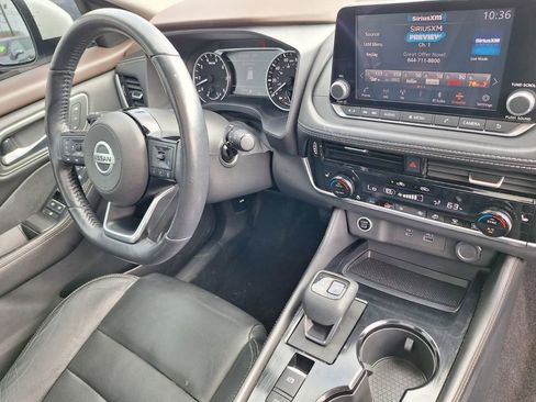 Used 2021 Nissan Rogue SL image 31