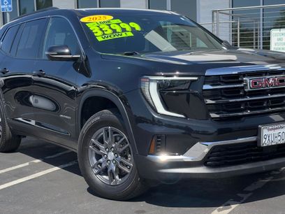 Used 2025 GMC Acadia Elevation