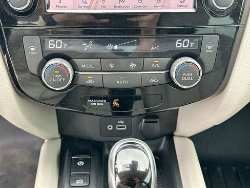 Used 2021 Nissan Rogue Sport SL FWD image 18