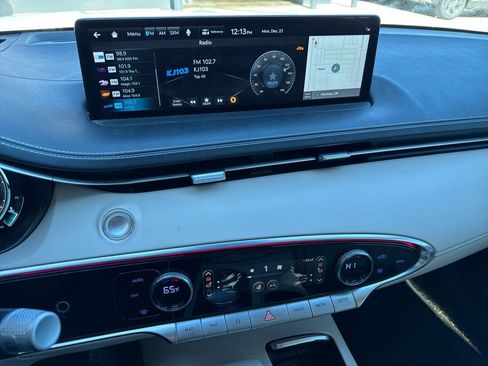 Used 2023 Genesis GV70 3.5T Sport w/ Sport Prestige Package image 6