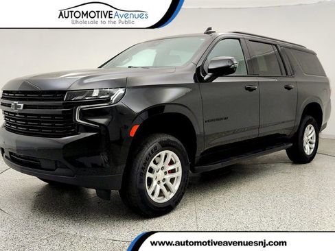 Used 2023 Chevrolet Suburban RST w/ Luxury Package AWD/4WD image 1