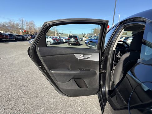 Certified 2023 Kia Forte LXS image 26