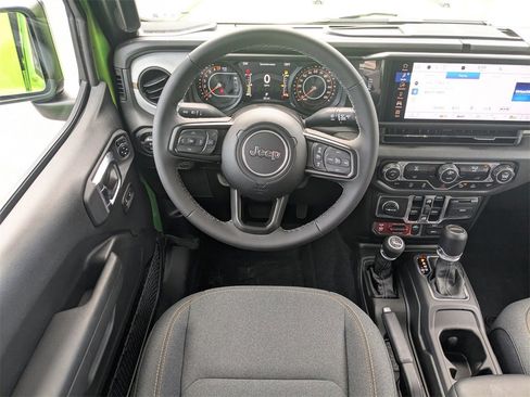 New 2025 Jeep Gladiator Willys image 16