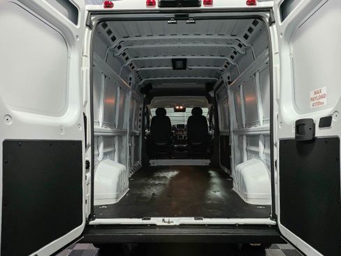 Used 2023 RAM ProMaster 2500 image 11