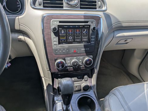 Used 2017 Buick Enclave Leather AWD/4WD image 23