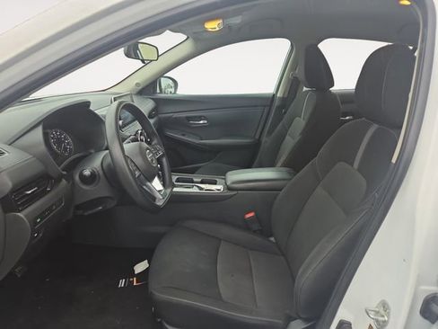 Used 2023 Nissan Sentra SV image 9