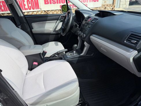 Used 2015 Subaru Forester 2.5i Premium image 9