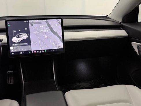 Used 2019 Tesla Model 3 Long Range AWD/4WD image 28