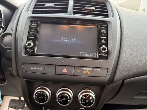 Used 2025 Mitsubishi Outlander Sport ES AWD/4WD image 21