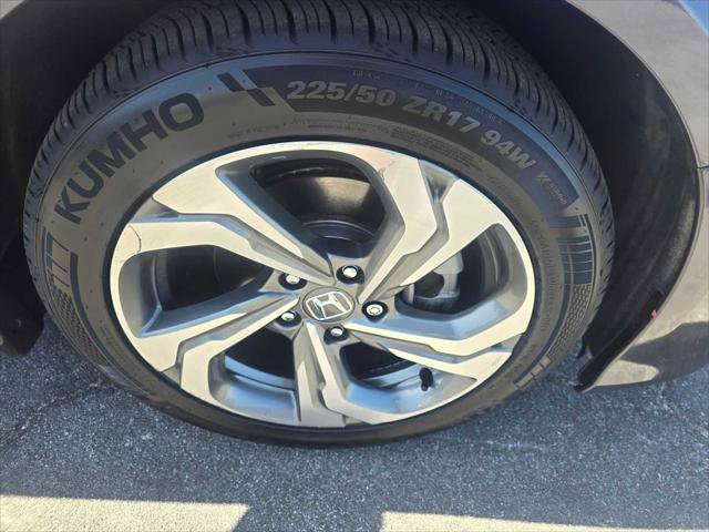 Used 2020 Honda Accord EX image 9