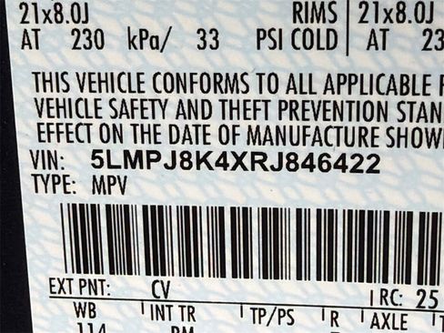 Used 2024 Lincoln Nautilus Reserve image 34