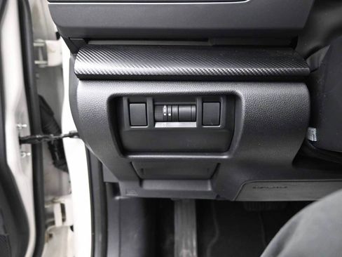 Used 2024 Subaru Crosstrek 2.0i Premium image 10