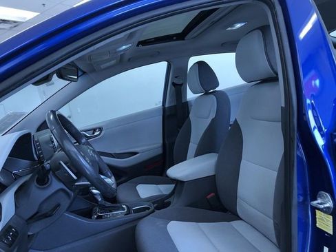 Used 2020 Hyundai Ioniq SEL image 19