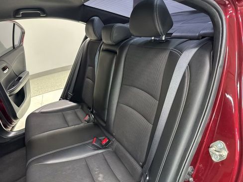 Used 2017 Honda Accord Sport image 17