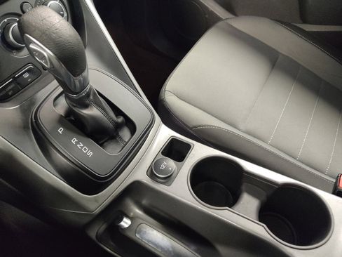 Used 2014 Ford Escape SE image 26