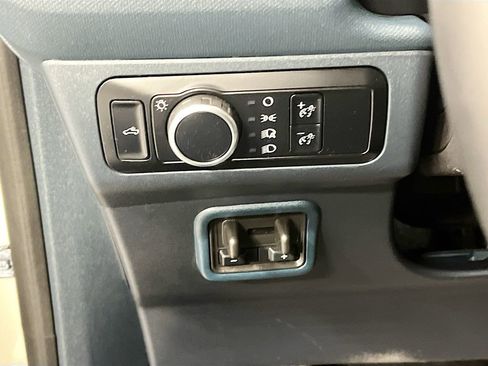 Used 2024 Ford Maverick XLT w/ XLT Luxury Package image 10